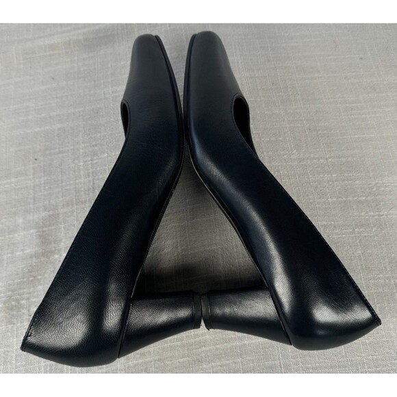 MARK LEMP CLASSICS BY WALKING CRADLES‎ VICKI  SOLID SLIP ON PUMPS Size 8 M - Picture 9 of 11